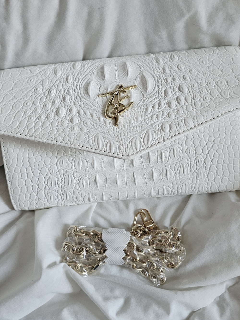 White Croc-Embossed Women's Shoulder Bag